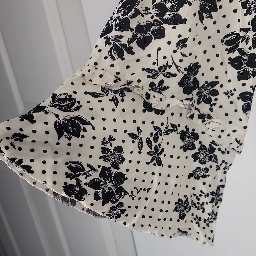 Free People Chic Black Floral Women's Blouse - Picture 4 of 10
